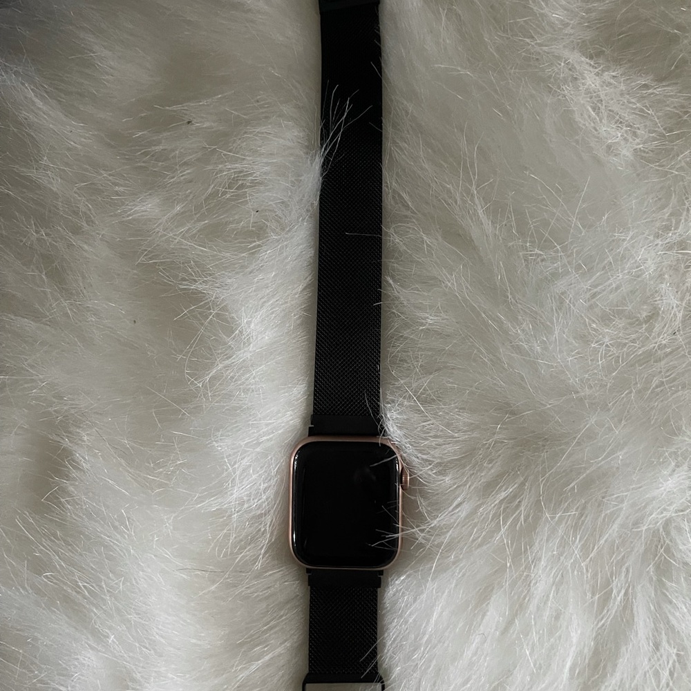 Apple series 4 watch